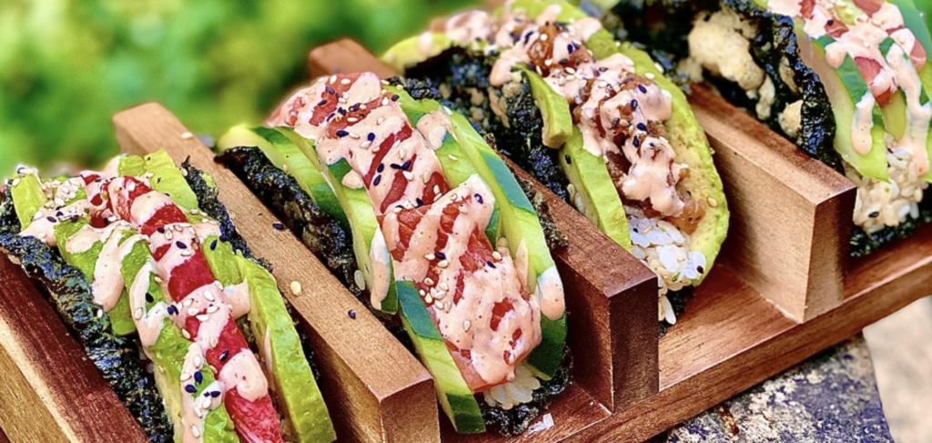 Sushi Tacos : Une Recette délicieux Au Saumon & Mangue 3 sushi tacos