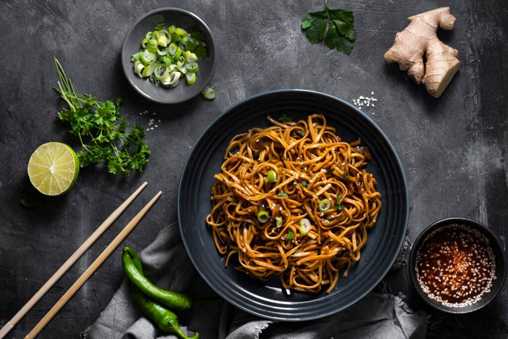 🍜 Nouilles Chinoises: 5 Raisons Gourmandes Qui en Font un Plat Important 3 Nouilles Chinoises