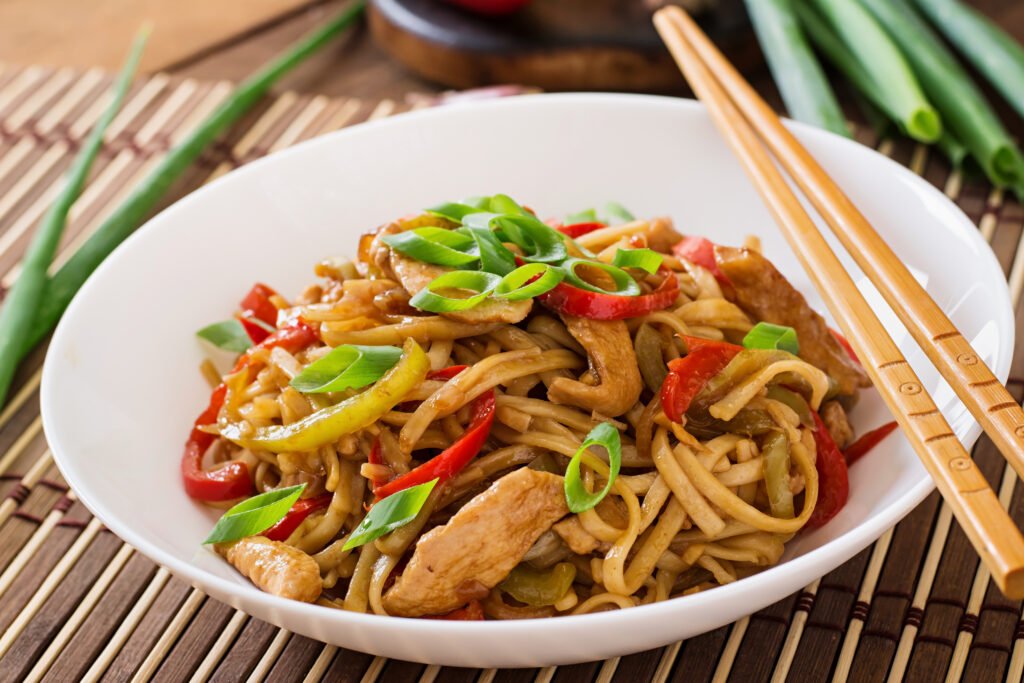 🍜 Nouilles Chinoises: 5 Raisons Gourmandes Qui en Font un Plat Important 2 Nouilles Chinoises